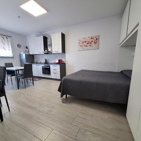 Ferienwohnung Le Rondini Barlassina Exterior foto
